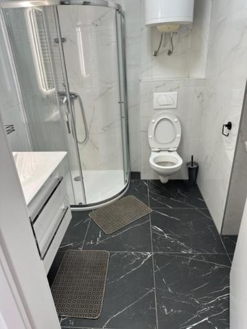 Gostilna In Apartmaji Zlati Lev - Maribor Exterior photo